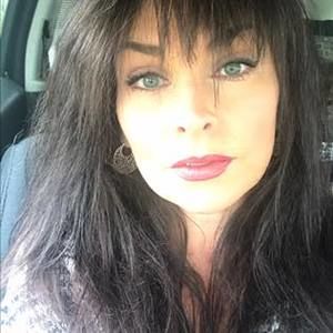 Meet your Posher, Pamela